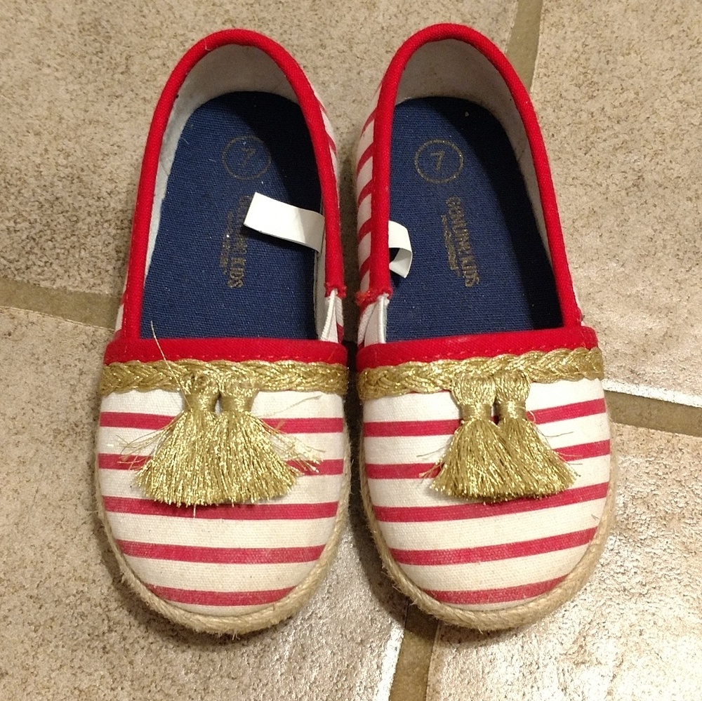 Toddler Girls Size 7 espadrilles style slip ons